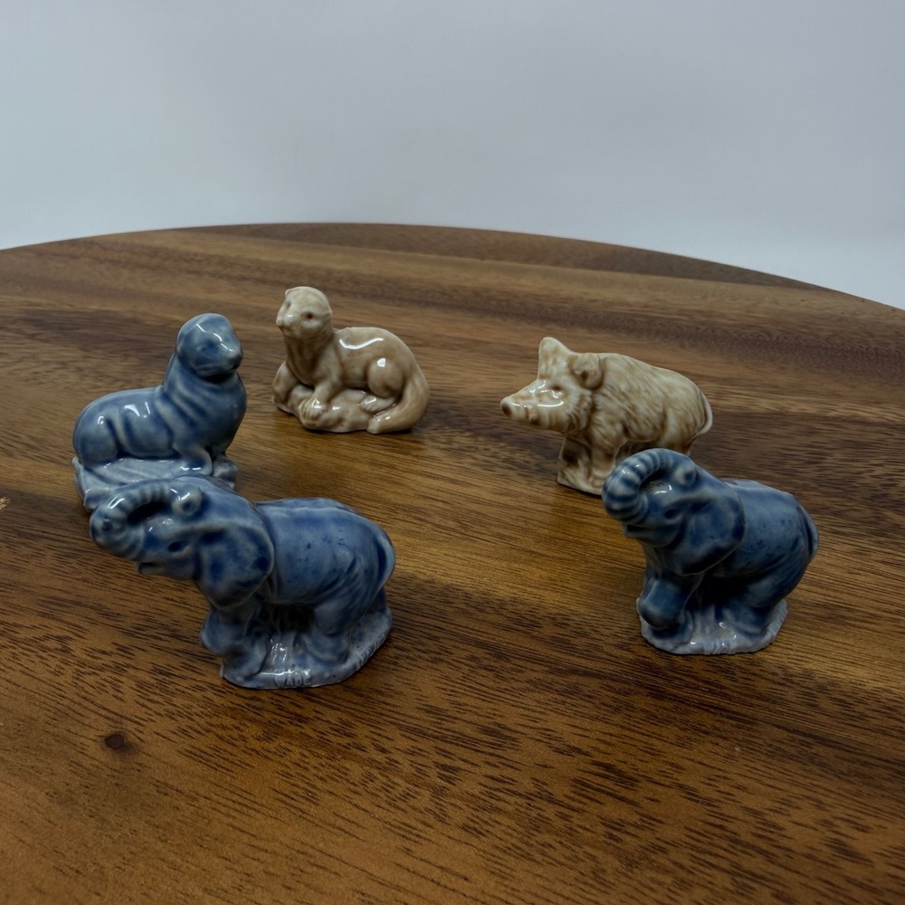 Wade‎ England Red Rose Tea Figurines Lot of 5 Elephants Wild Boar Otter Seal